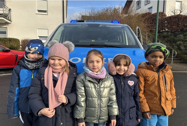 Polizeibesuch in der DRK-Kita Sternenland