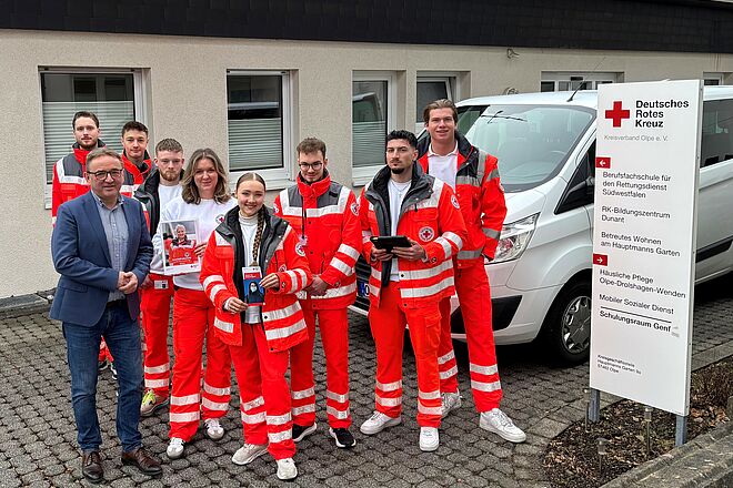 DRK-Beauftragte für die DRK-Fördermitgliedergewinnung an der Haustür im Kreis Olpe