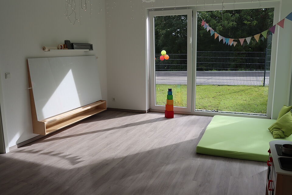 Peppaburg_Turnhalle_2025 Turnhalle mit Matte und Tafel