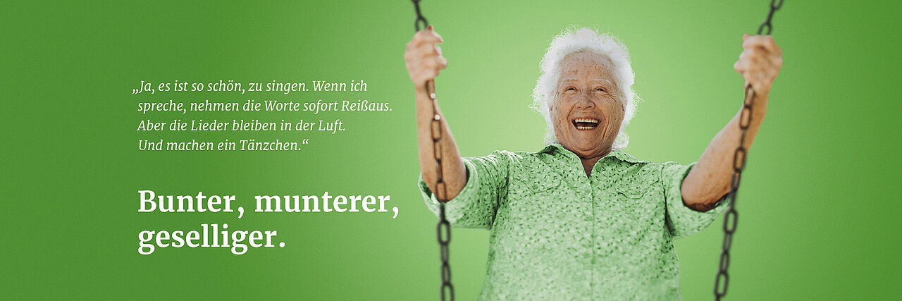 Banner_Pflegeberatung_hellgruen Pflegeberatung - eine ältere Frau schaukelt und lacht