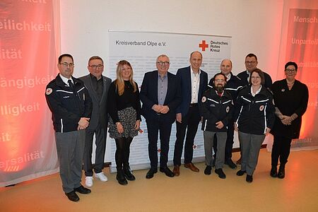 DRK-Kreisversammlung 2025 DRK-Kreisversammlung 2025 im Kreis Olpe - Präsidiumsmitglieder und Kreisrotkreuzleitung